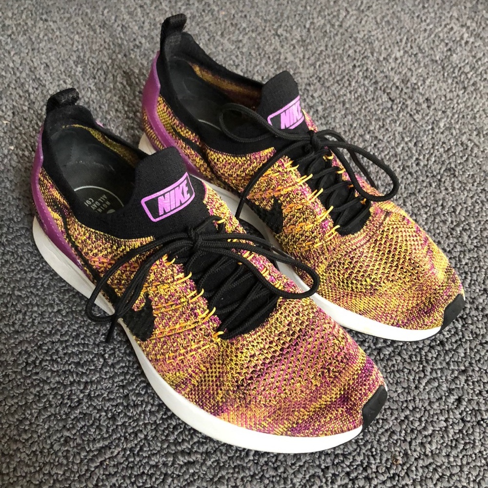 Nike Flyknit Sneakers